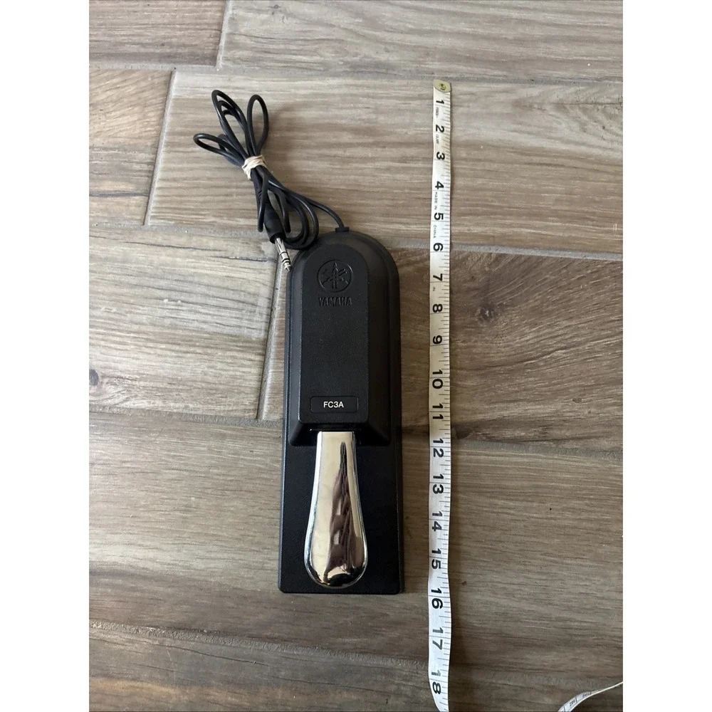 Yamaha FC4A Piano Sustain Pedal - Black